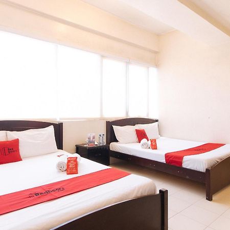 RedDoorz Plus @ E Rodriguez Corner Banawe Quezon City Exterior foto